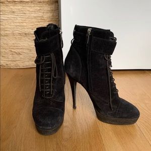 Yves Saint Laurent High Heel Bootie
